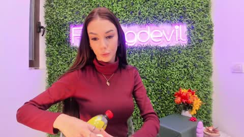 Snapshot of hotfallingdevil chatting on November 2025 06:02:02 AM hotfallingdevil online show from November 2025 06:02:02 AM