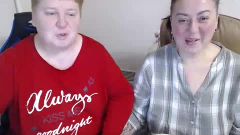 LimonkaFire online show from November 2025 06:19:01 PM