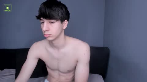 Snapshot of hotflirtyfella chatting on March 2026 06:18:02 AM QUENTIN online show from March 2026 06:18:02 AM