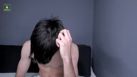 Snapshot of hotflirtyfella chatting on March 2026 06:19:01 AM QUENTIN online show from March 2026 06:19:01 AM