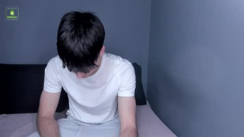 Snapshot of hotflirtyfella chatting on March 2026 06:30:02 AM QUENTIN online show from March 2026 06:30:02 AM