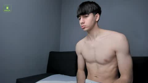 Snapshot of hotflirtyfella chatting on April 2026 05:27:02 AM QUENTIN online show from April 2026 05:27:02 AM