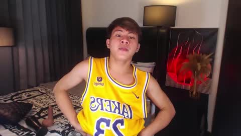 hotfucker_drei online show from October 2025 08:00:01 AM