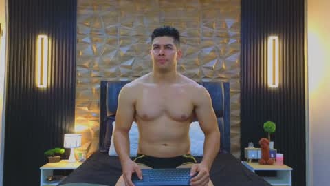 Snapshot of hotfuckers4uu chatting on January 2025 10:01:01 PM felipe marcello online show from January 2025 10:01:01 PM