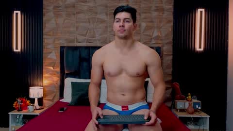 Snapshot of hotfuckers4uu chatting on September 2025 02:32:01 PM felipe marcello online show from September 2025 02:32:01 PM