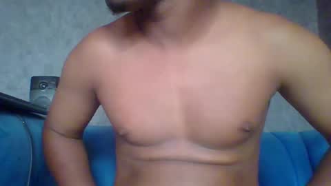 hotguyy001 online show from February 2025 06:30:02 AM