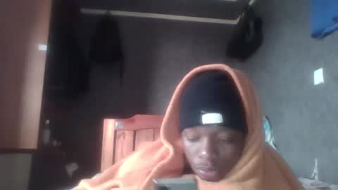 hotguyy001 online show from February 2025 04:53:02 AM