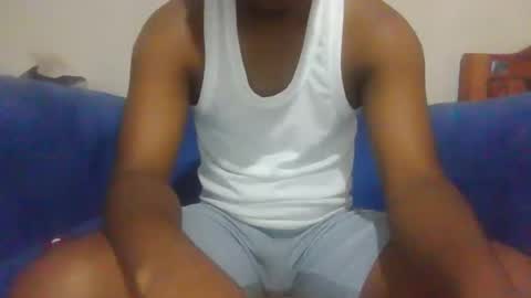 hotguyy001 online show from September 2025 03:55:02 AM