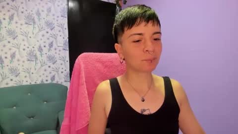 hannah online show from October 2025 02:03:02 AM