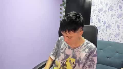 hannah online show from November 2025 03:07:01 AM