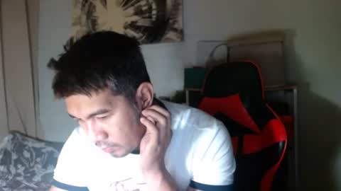 Snapshot of hothunkybear23 chatting on December 2025 01:48:01 PM Khel online show from December 2025 01:48:01 PM