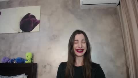 Snapshot of hotilia18 chatting on February 2026 05:40:02 PM Lia online show from February 2026 05:40:02 PM