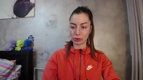 Snapshot of hotilia18 chatting on February 2026 02:37:01 PM Lia online show from February 2026 02:37:01 PM