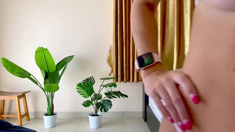 Snapshot of hotkatness chatting on December 2024 07:47:02 AM Kate stream 1200 pm -800 pm UTC 7 online show from December 2024 07:47:02 AM