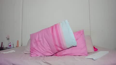 Snapshot of hotkrystel chatting on December 2024 01:39:01 PM Krystel online show from December 2024 01:39:01 PM