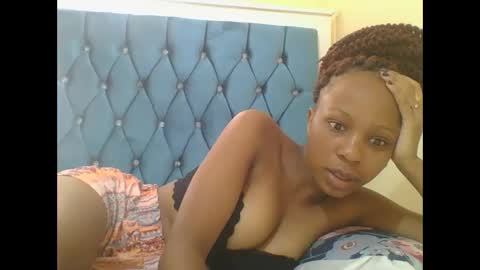 Snapshot of hotlove255 chatting on February 2025 05:31:01 AM hotlove255 online show from February 2025 05:31:01 AM