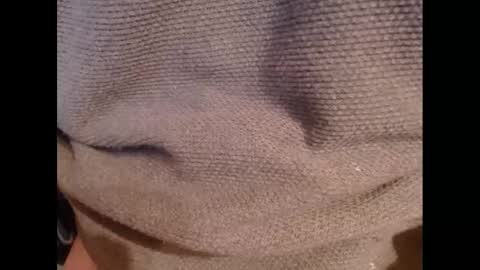 Snapshot of hotlux_54 chatting on February 2025 03:40:01 PM hotlux_54 online show from February 2025 03:40:01 PM