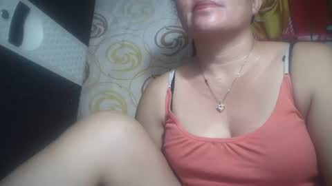 Snapshot of hotmatureladyxxx chatting on November 2025 09:43:02 PM hotmatureladyxxx online show from November 2025 09:43:02 PM