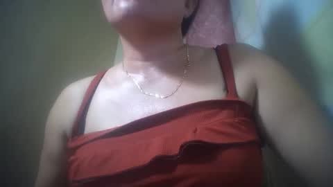 Snapshot of hotmatureladyxxx chatting on November 2025 05:43:01 AM hotmatureladyxxx online show from November 2025 05:43:01 AM