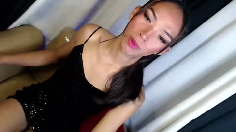 HI its me youre lovely MICHAELA  online show from November 2025 02:50:01 PM