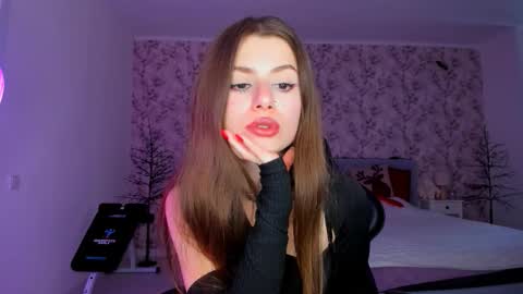 hotmolly_ online show from February 2026 02:11:02 PM