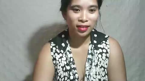 Snapshot of hotmompinay30 chatting on October 2025 10:53:02 PM flor online show from October 2025 10:53:02 PM