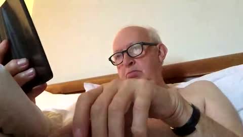 hotmuff99 online show from October 2025 08:06:01 AM