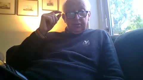 hotmuff99 online show from November 2025 02:18:01 PM