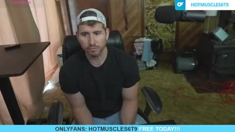 hotmuscles6t9 online show from May 2026 06:57:01 PM