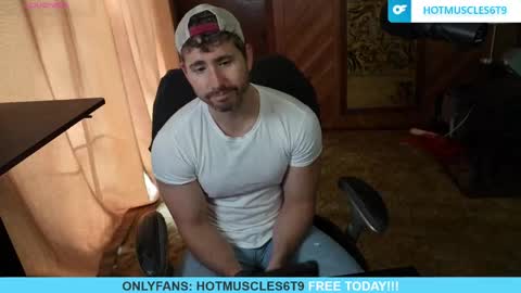 hotmuscles6t9 online show from May 2026 02:25:01 PM