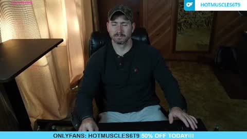hotmuscles6t9 online show from July 2026 12:45:01 PM