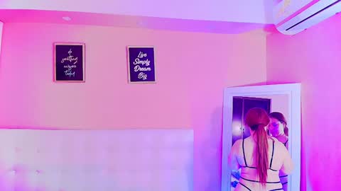 Sussy Bloom  online show from January 2025 12:37:02 PM