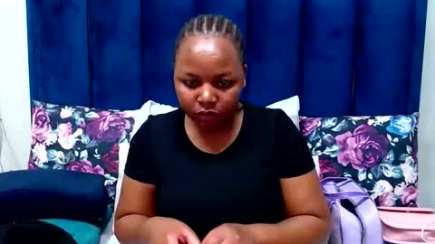 hotsmalltitsx online show from April 2026 05:52:02 PM