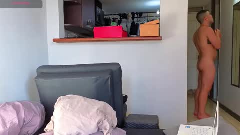 Andres online show from November 2025 09:17:02 PM