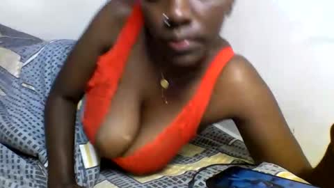 Amalia online show from September 2025 12:32:02 AM