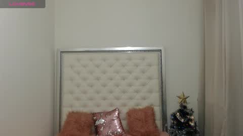 Eryka online show from December 2024 04:08:02 AM