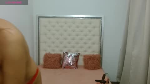 Snapshot of hott_eryka chatting on February 2026 10:08:01 AM Eryka online show from February 2026 10:08:01 AM