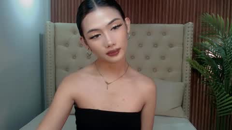 Snapshot of hottie_carlinexx chatting on September 2025 05:11:02 AM hottie_carlinexx online show from September 2025 05:11:02 AM