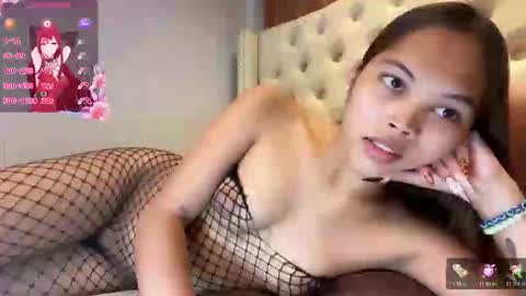 Snapshot of hottie_carlinexx chatting on April 2026 06:00:02 AM hottie_carlinexx online show from April 2026 06:00:02 AM