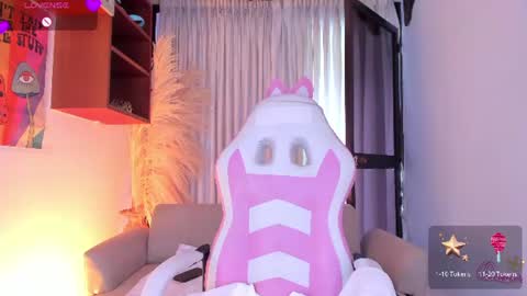Snapshot of hottie_veronica chatting on July 2026 09:30:01 PM Veronica independent model online show from July 2026 09:30:01 PM