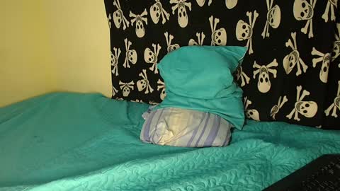 independent Model online show from February 2025 04:48:02 AM