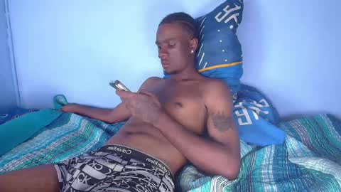 independent Model online show from September 2025 12:45:02 AM