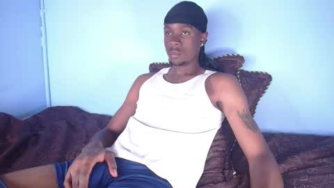 independent Model online show from September 2025 02:12:01 AM