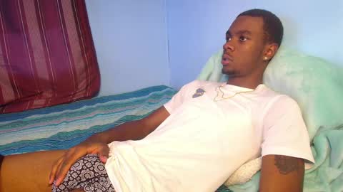 independent Model online show from April 2026 10:14:02 PM