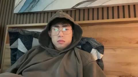 hottiewithabody101 online show from October 2025 03:00:01 PM