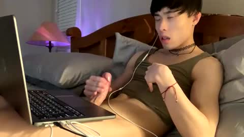 hottiewithabody101 online show from March 2026 01:00:02 PM