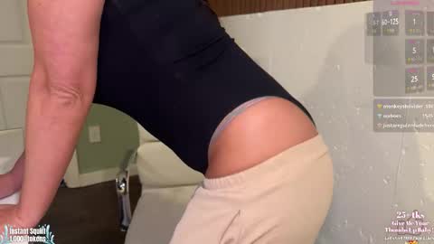 Snapshot of hottmay chatting on November 2025 06:19:02 PM --- Dana May online show from November 2025 06:19:02 PM