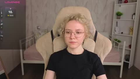 Snapshot of hottokori chatting on May 2026 05:46:01 AM Kori online show from May 2026 05:46:01 AM