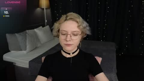 Snapshot of hottokori chatting on May 2026 05:48:02 AM Kori online show from May 2026 05:48:02 AM