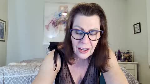 Maggie online show from February 2025 01:44:02 AM